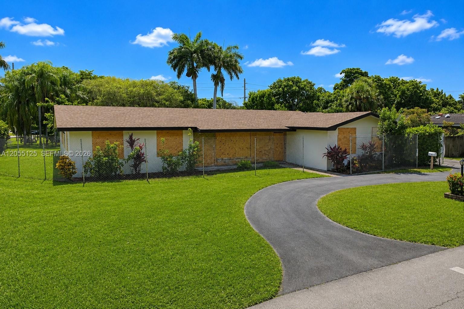 16842 SW 86th Avenue, Palmetto Bay, FL 33157