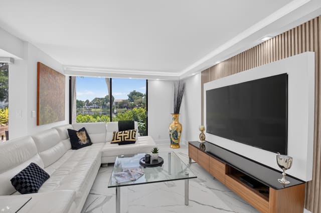 602 Bridgewood Drive, sold in Bridgewood, Boca Raton, FL