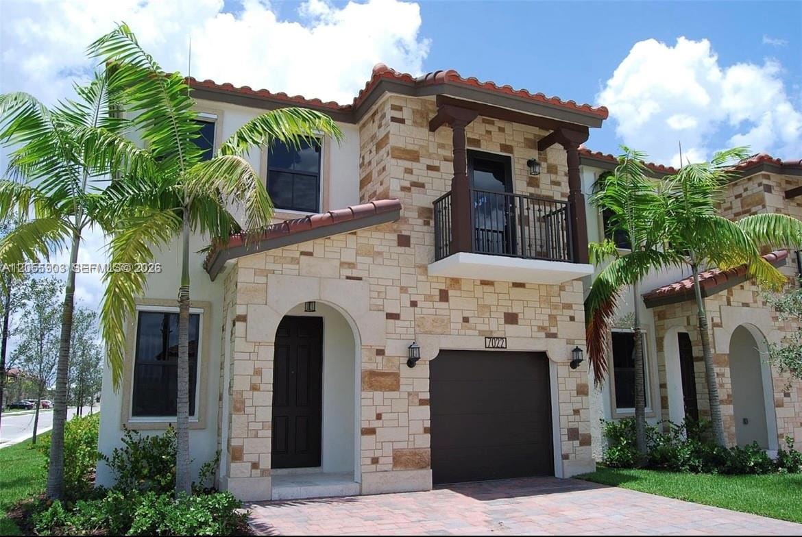 7022 NW 102nd Place, Doral, FL 33178 photo 2