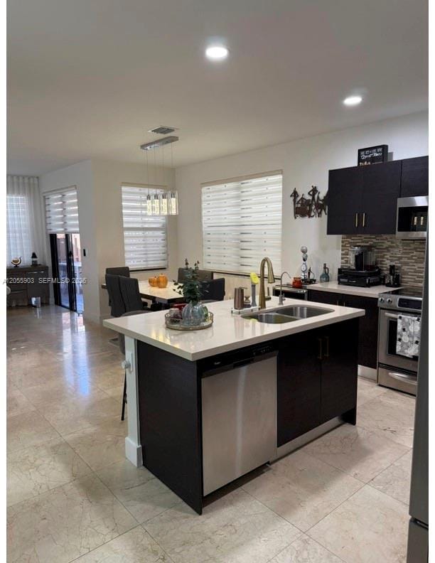 7022 NW 102nd Place, Doral, FL 33178 photo 16