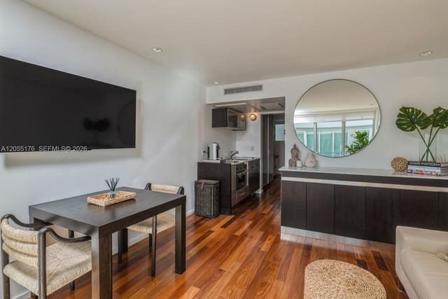 1601 West Avenue 208, Miami Beach, FL 33139