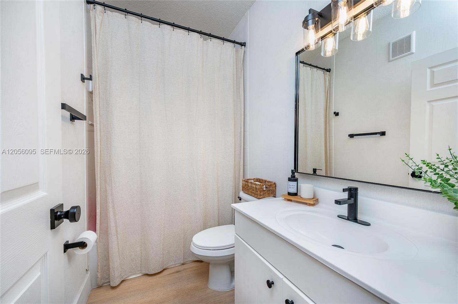 5600 NW 114th Place 209, Doral, FL 33178 photo 13