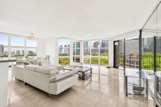 1901 Brickell Avenue B1109, Brickell Place, Miami, FL