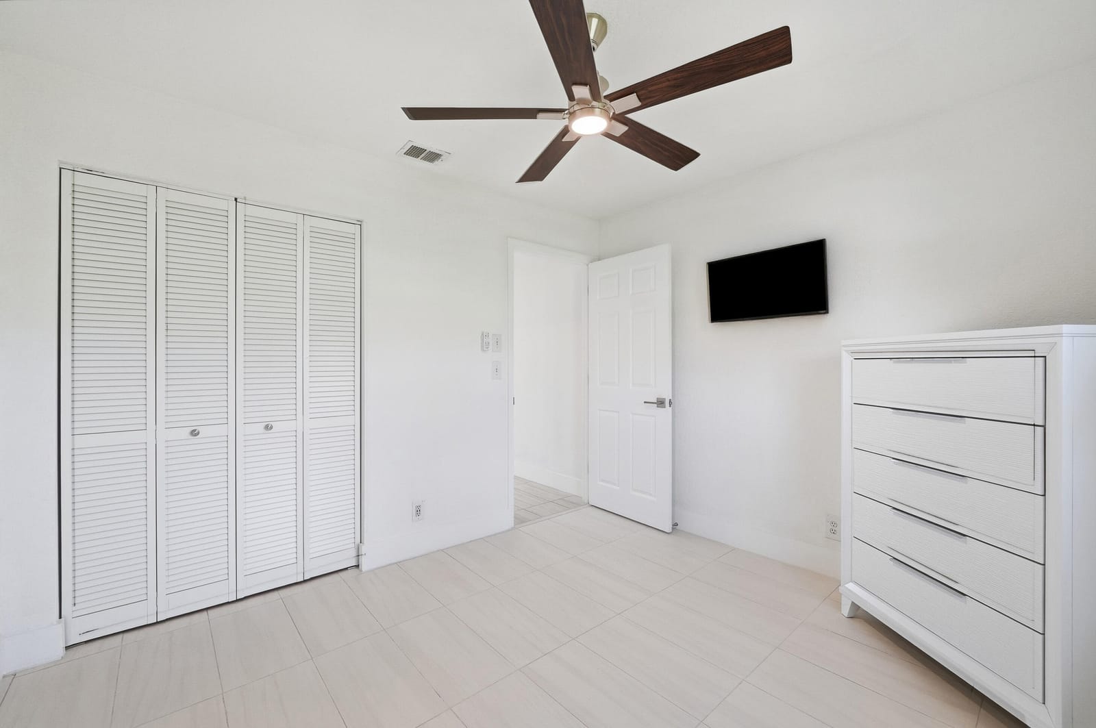 25 CEDAR Circle, Boynton Beach, FL 33436 photo 14