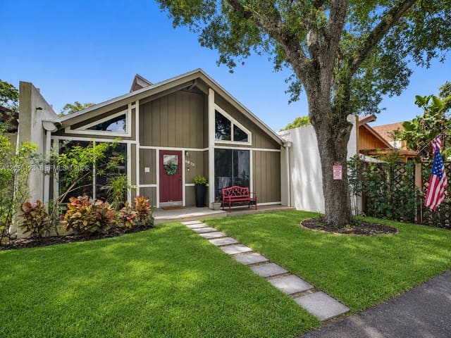 6870 NW 30th Avenue 1, Fort Lauderdale, FL 33309