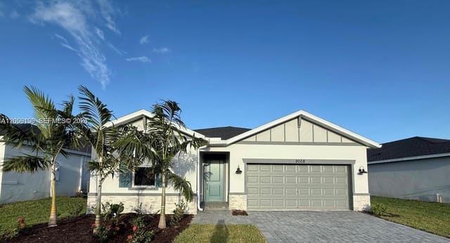 9008 Dahlia Circle, Port St. Lucie, FL 34986
