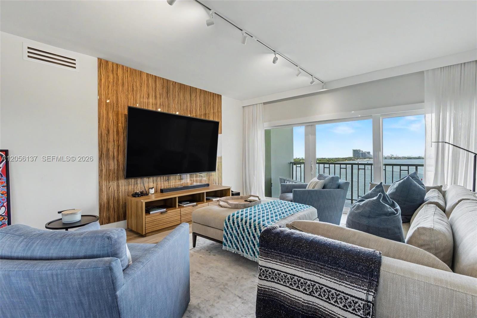 500 Bayview Drive 822 — photo 12