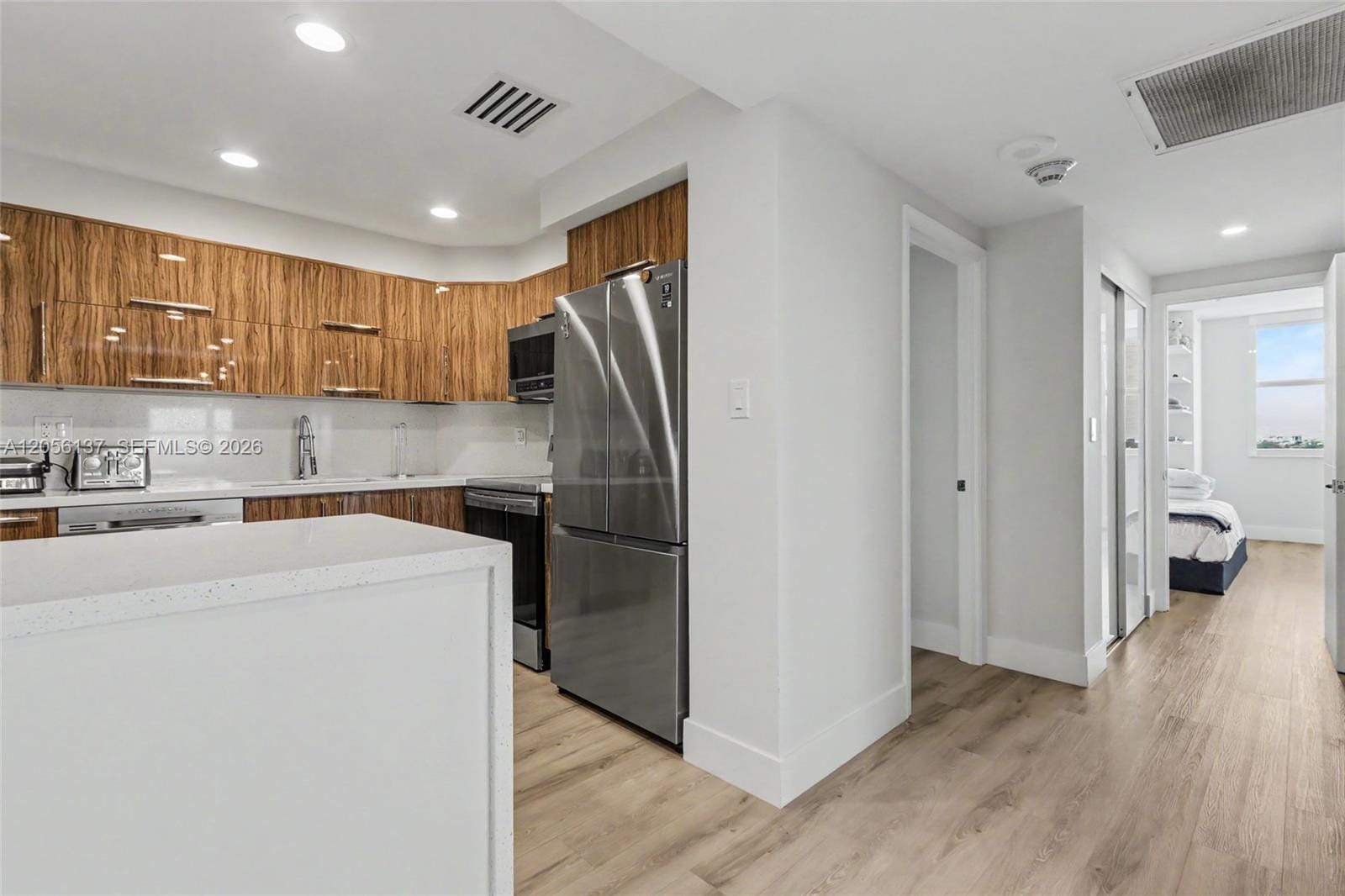 500 Bayview Drive 822 — photo 6