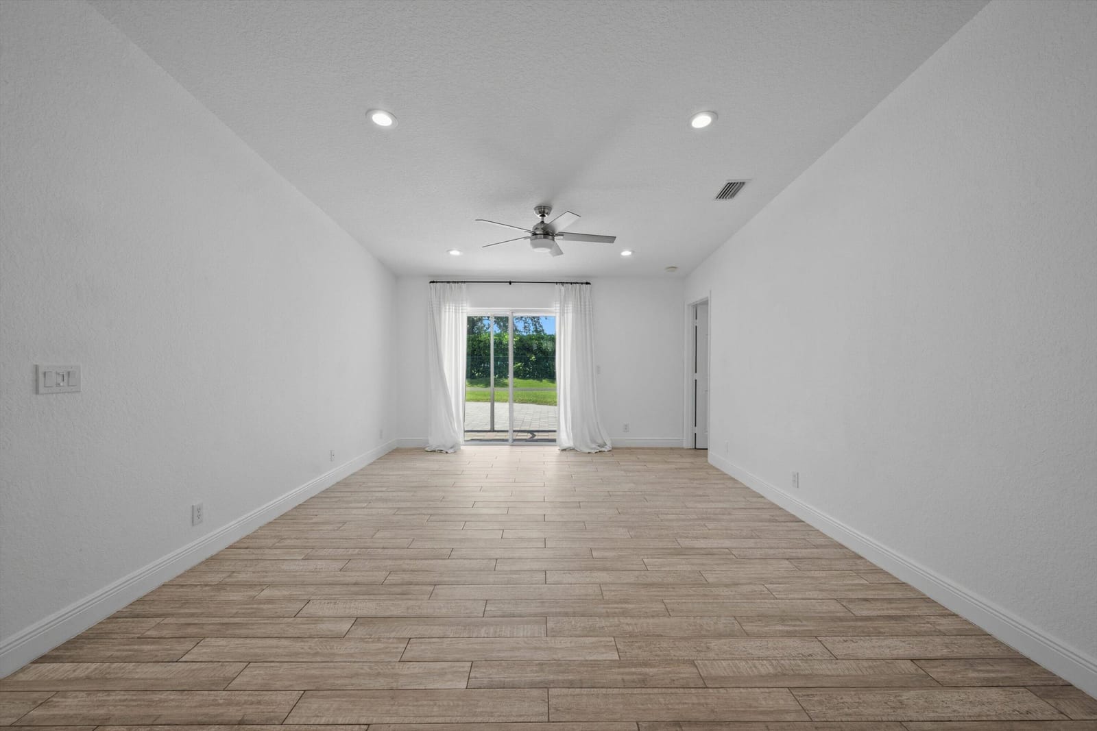 3800 Miramontes Circle — photo 4