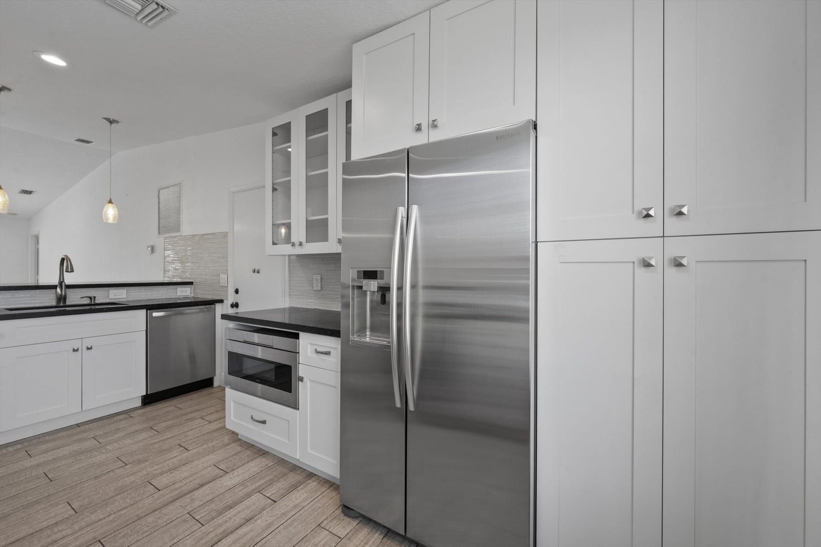 3800 Miramontes Circle — photo 10
