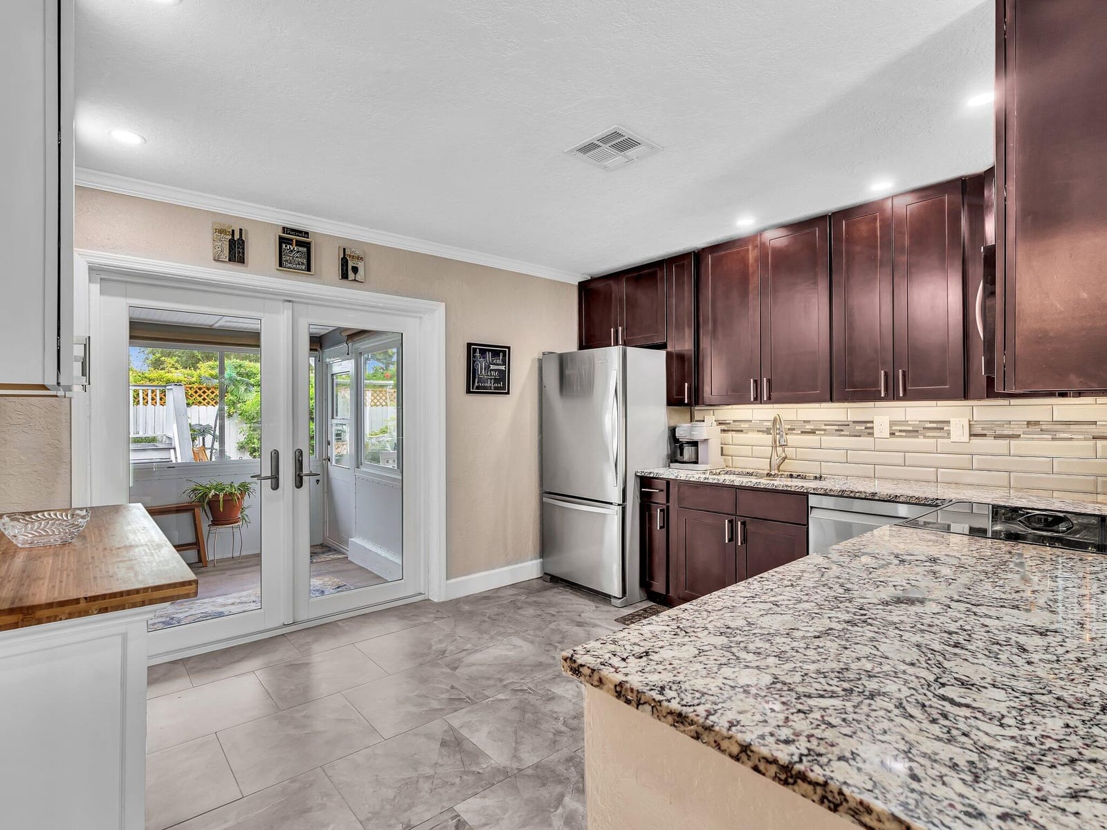 2448 NE 14TH Terrace, Pompano Beach, FL 33064 photo 6