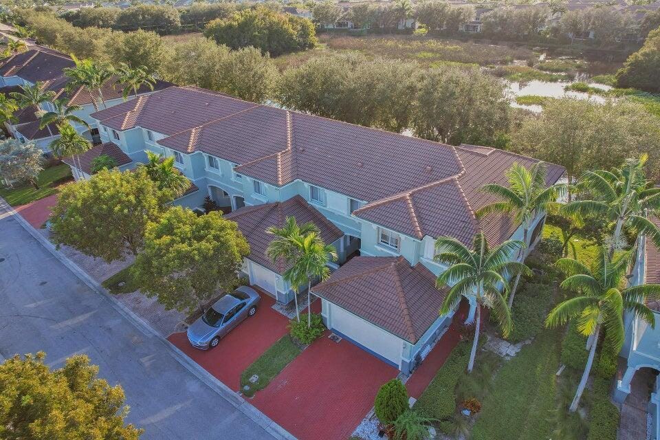2336 Center Stone Lane, Riviera Beach, FL 33404 photo 13