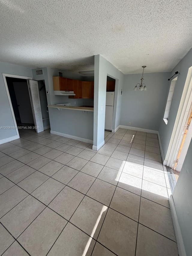 95 NE 41st Street N202, Oakland Park, FL 33334
