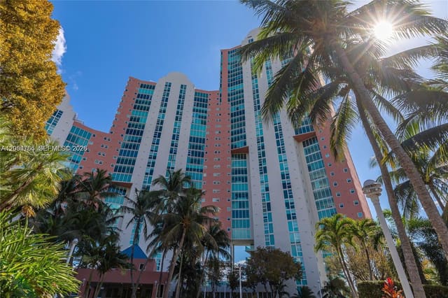 3370 NE 190th Street 706, Aventura, FL 33180