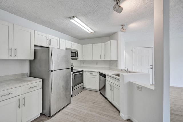 4015 W McNab Road D204, Windward Lakes, Pompano Beach, FL