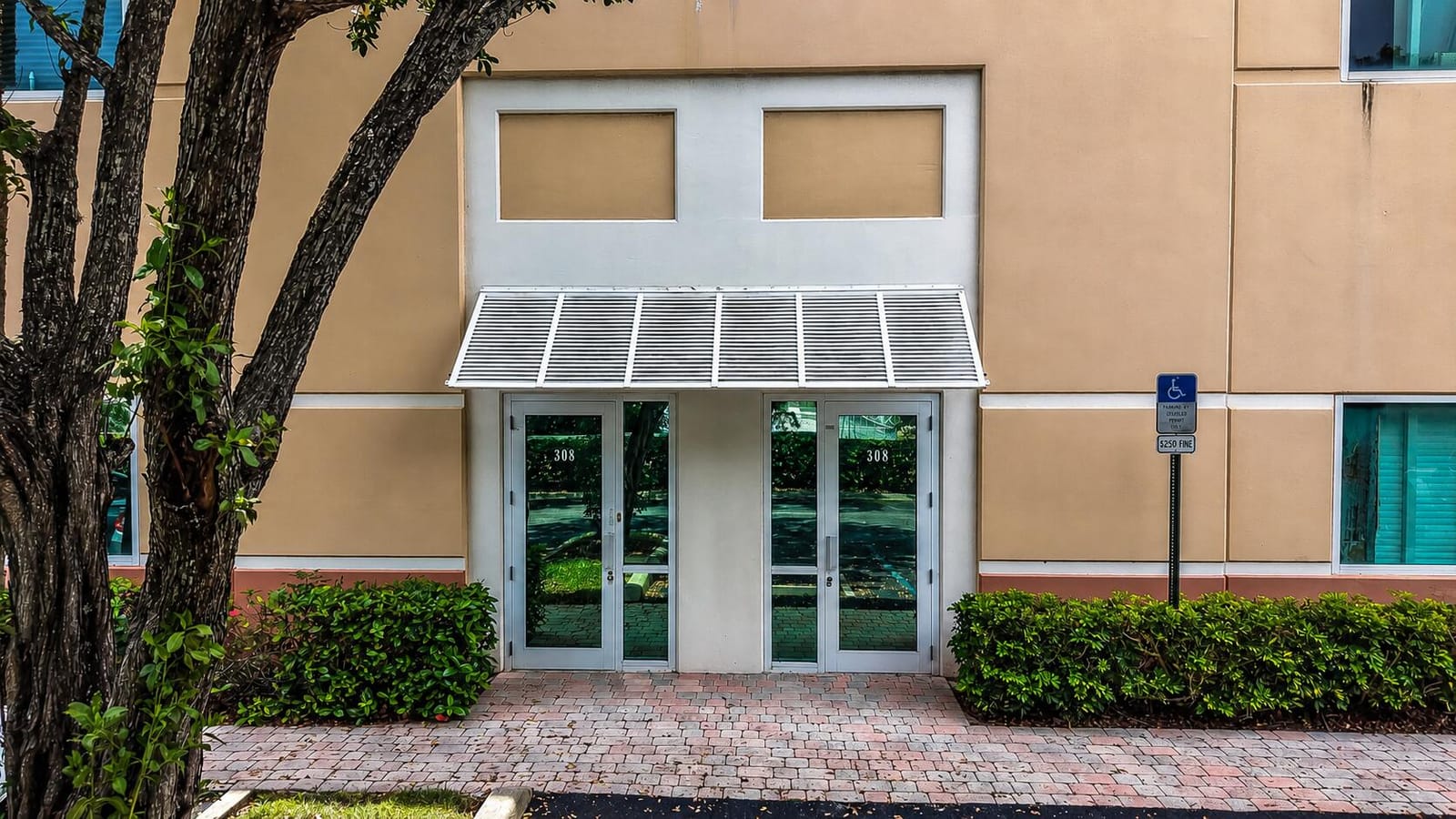 601 N CONGRESS Avenue 303, Delray Beach, FL photo 2