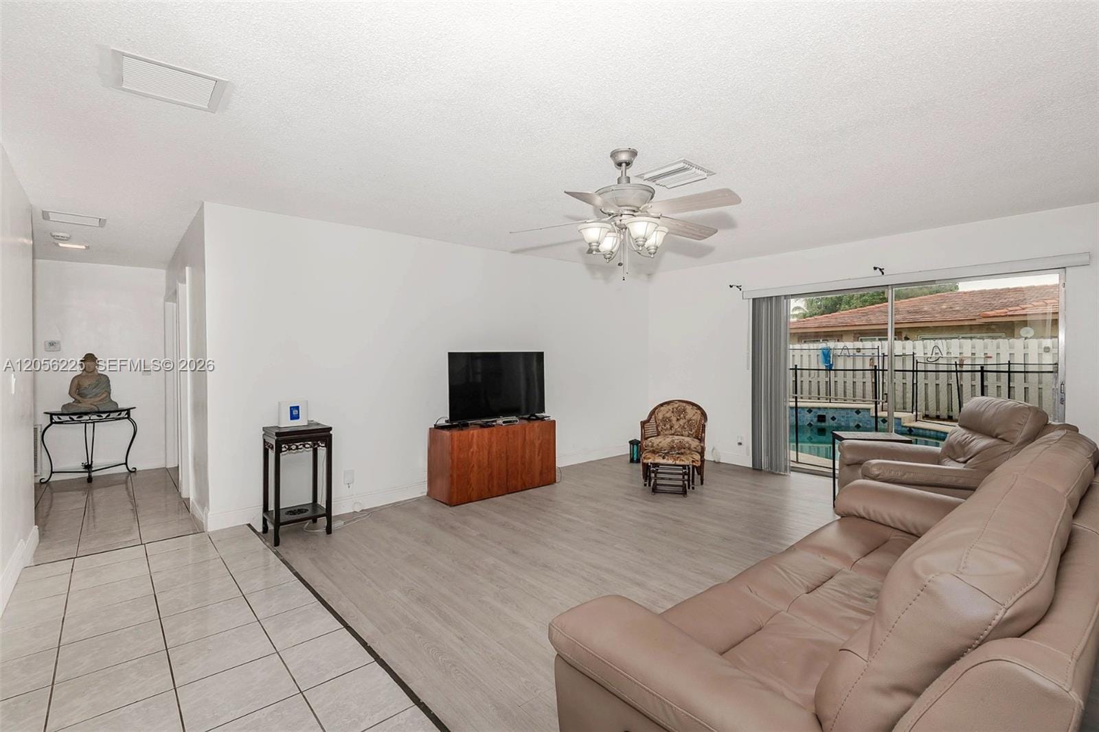 8210 NW 68th Terrace — photo 4