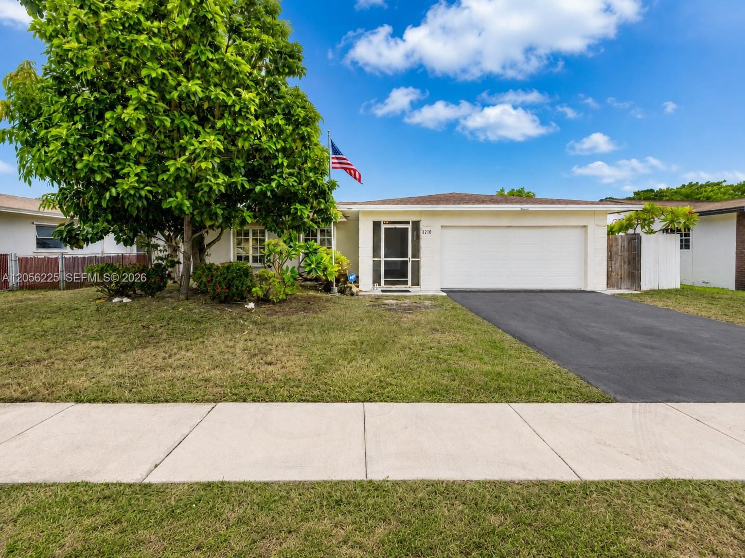 Pending home at 8210 NW 68th Terrace, Tamarac, FL 33321