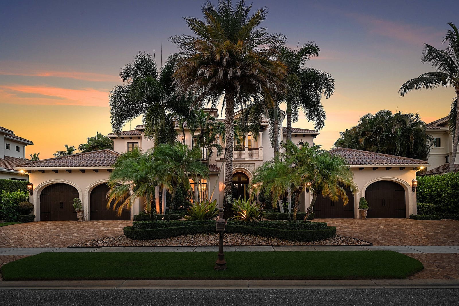 9253 Este Lago Drive