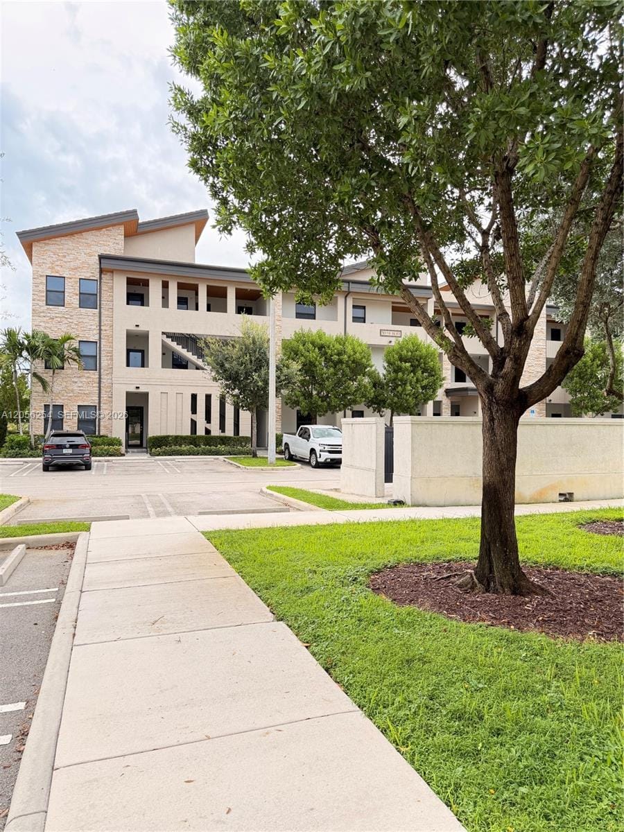 7819 NW 104th Avenue 22, Doral, FL 33178
