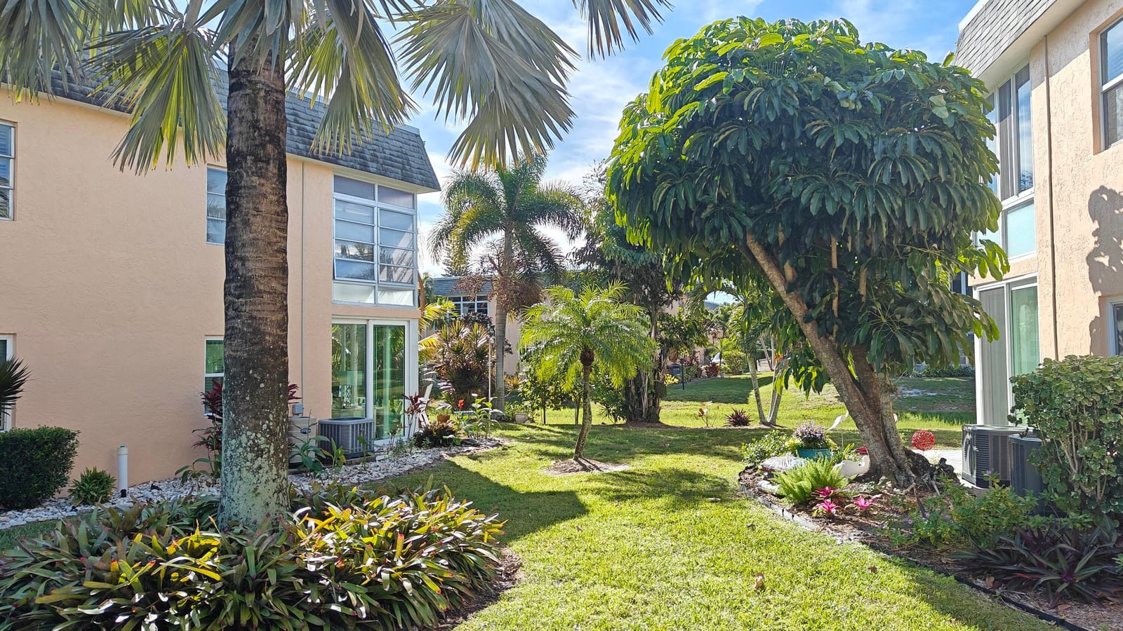 2950 SE Ocean Boulevard 37-6, Stuart, FL 34996 photo 3