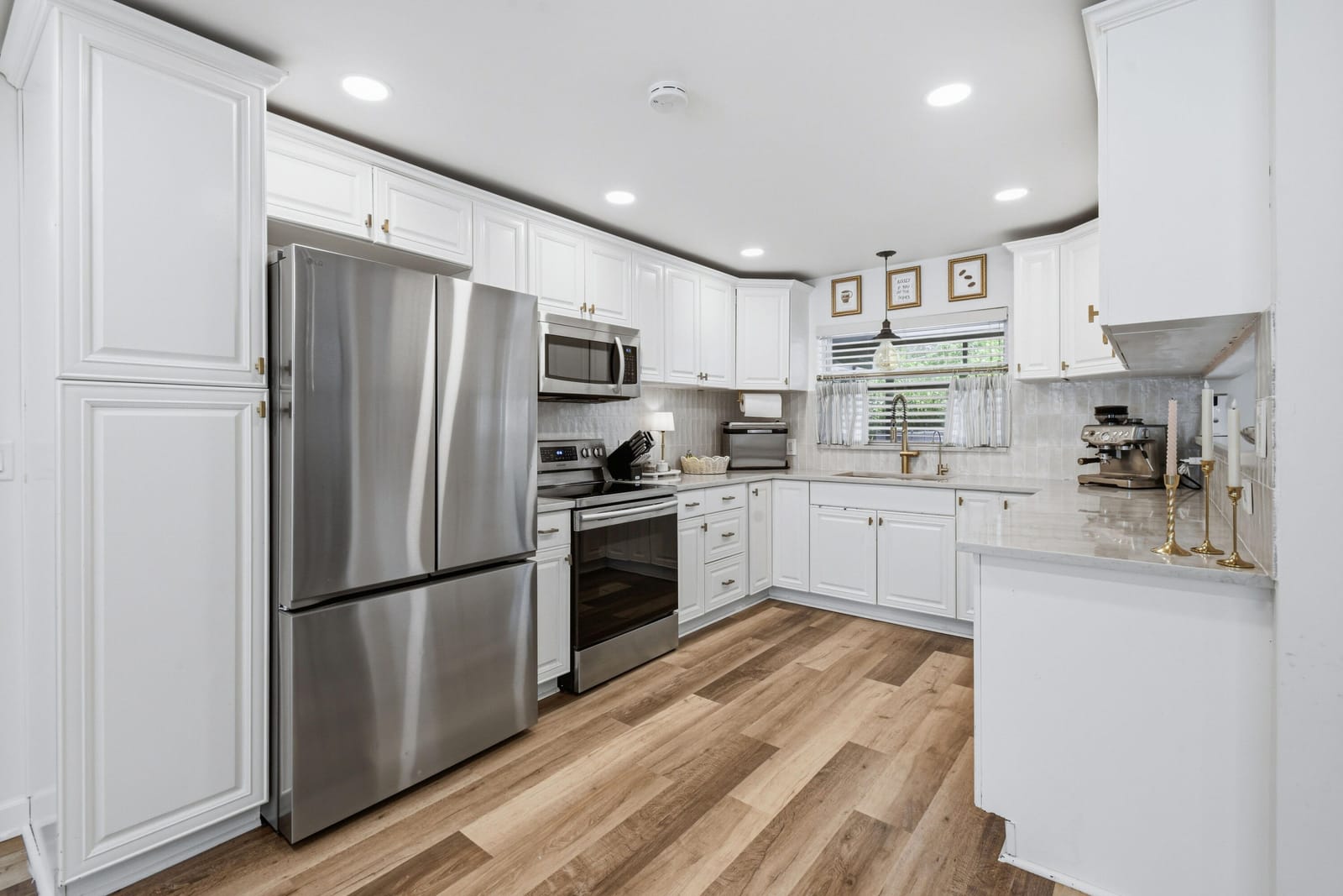 2427 COUNTRY OAKS Lane — photo 8