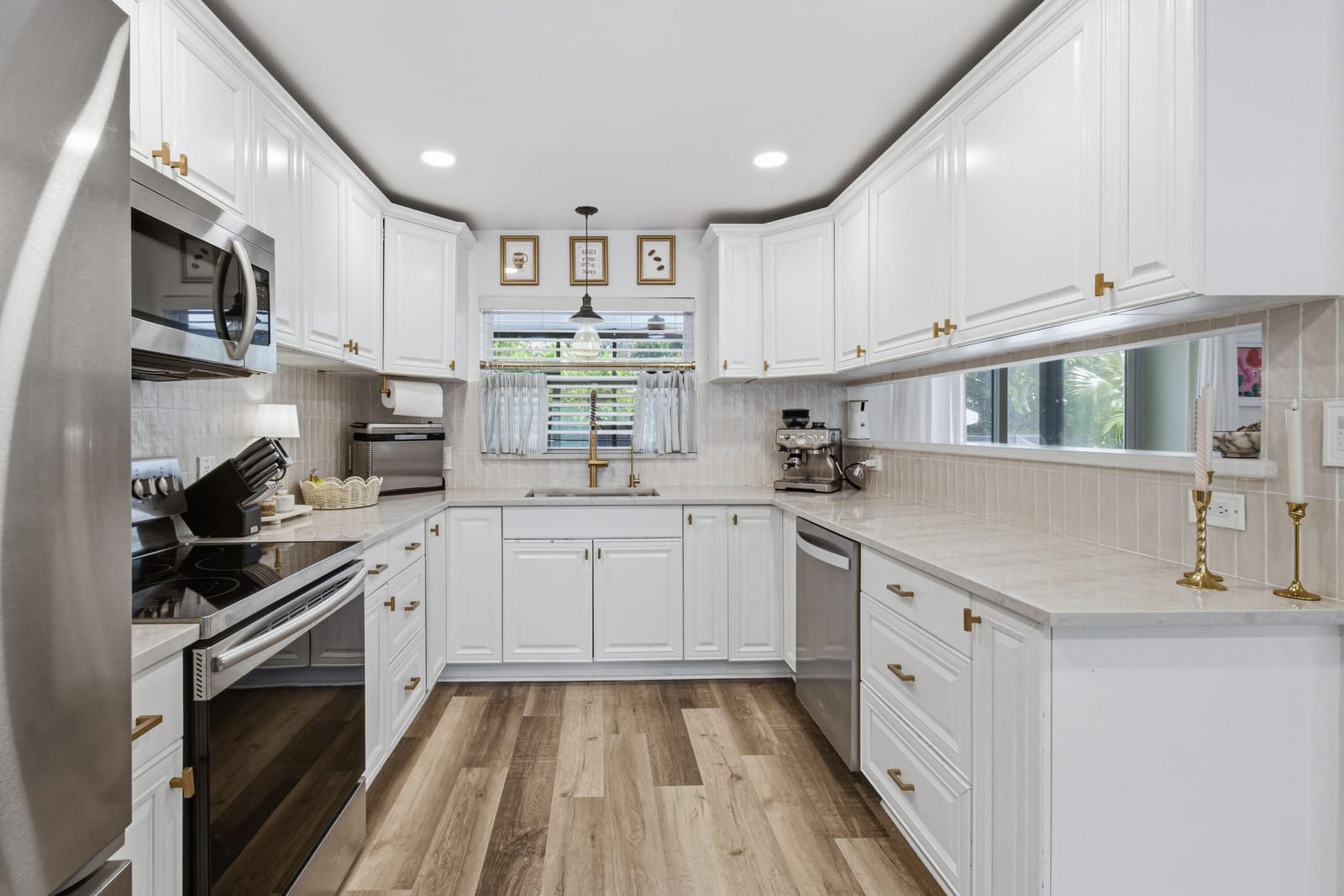 2427 COUNTRY OAKS Lane — photo 9
