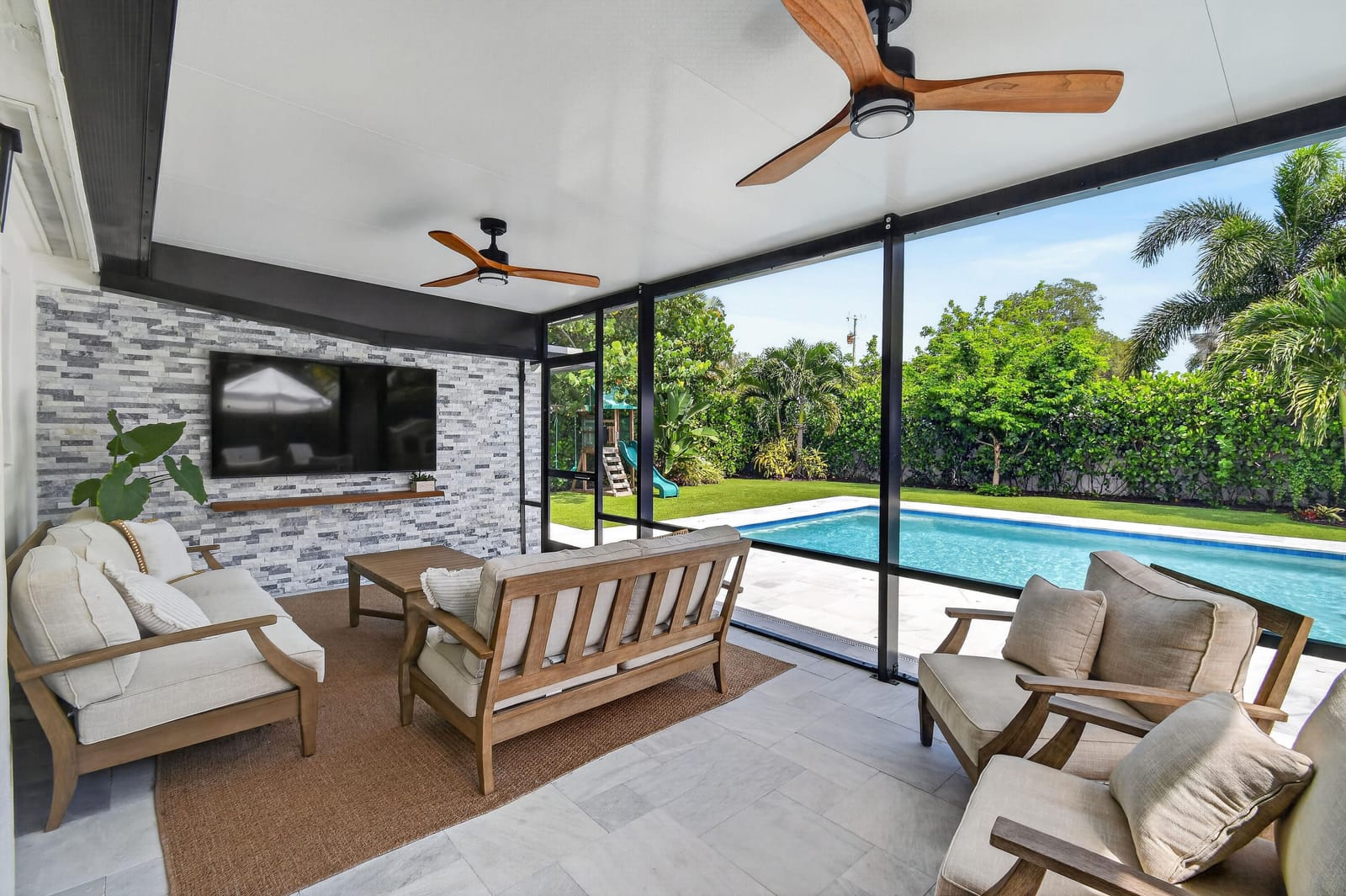 2427 COUNTRY OAKS Lane, Palm Beach Gardens, FL 33410 photo 15
