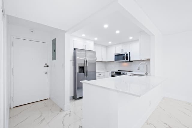 501 E DANIA BEACH Boulevard 5-3F, Dania Beach, FL 33004