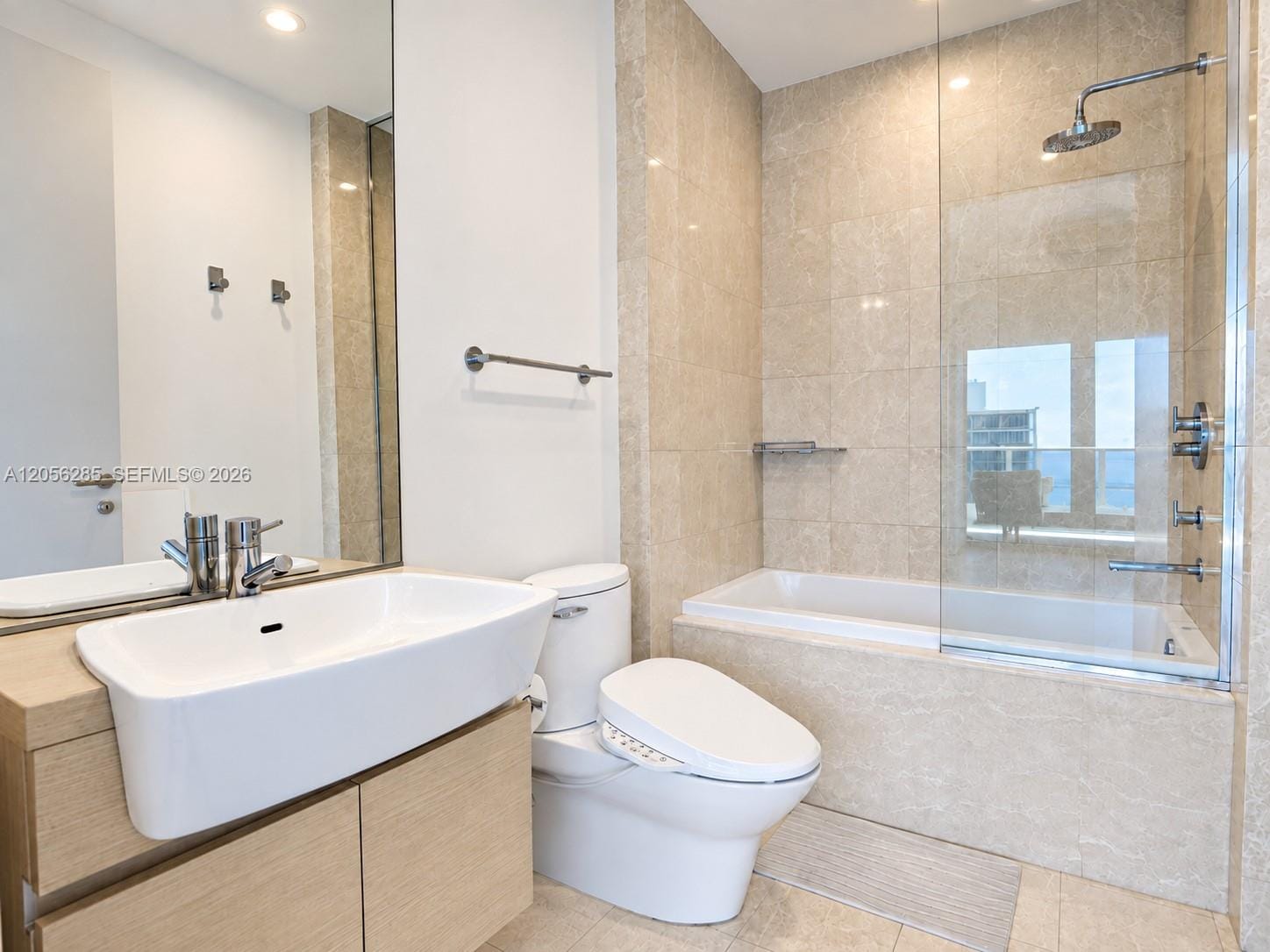 200 Biscayne Boulevard Way 5104, Miami, FL 33131 photo 13