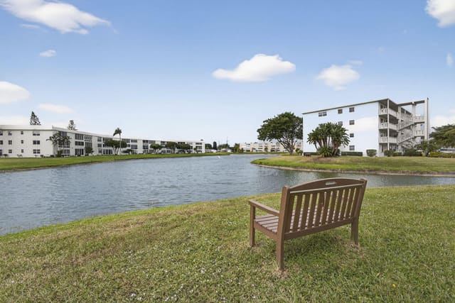 330 WELLINGTON G, Wellington, West Palm Beach, FL
