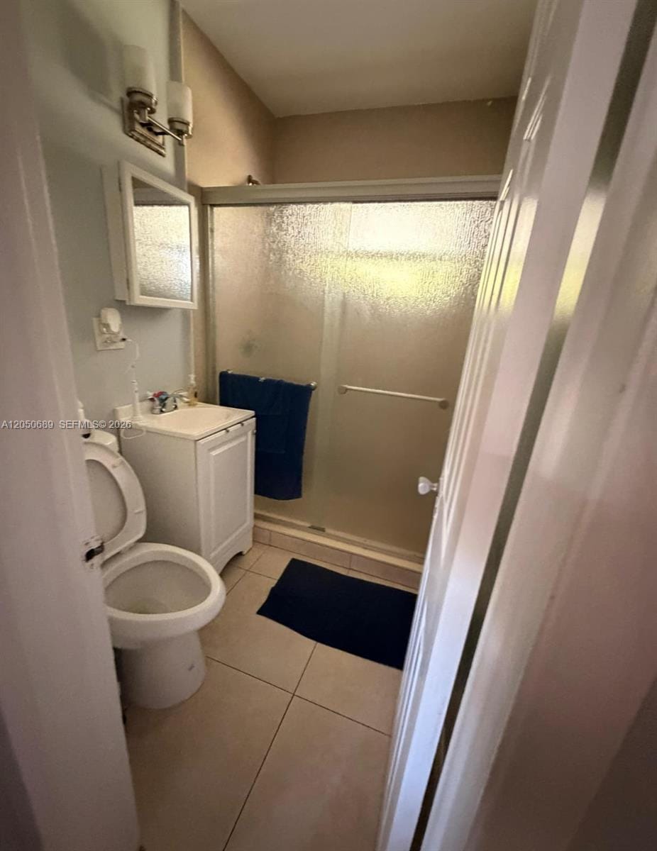 695 697 Curtiss Drive — photo 4