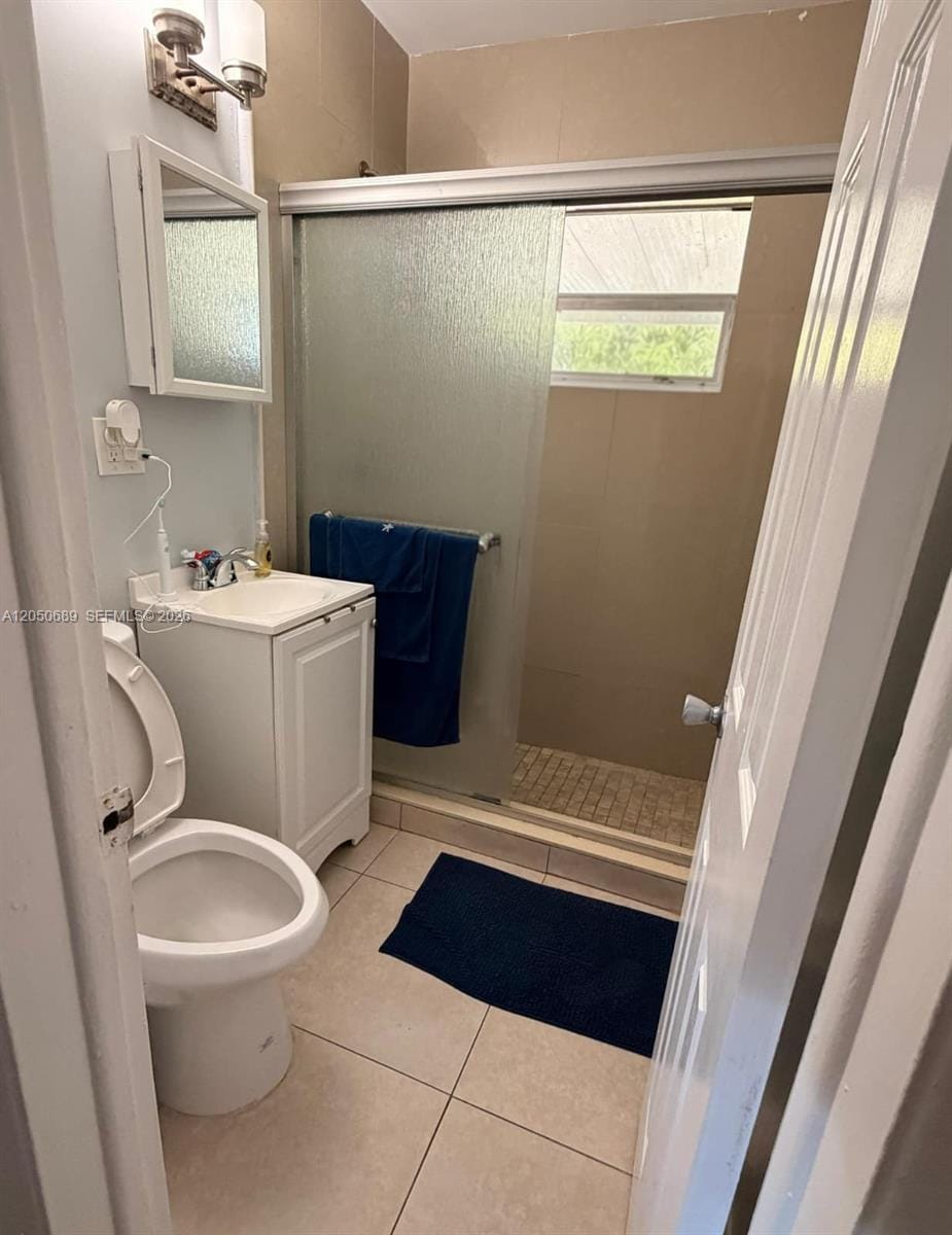 695 697 Curtiss Drive — photo 5