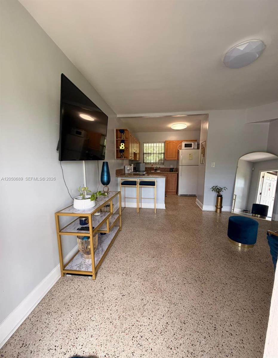 695 697 Curtiss Drive — photo 10