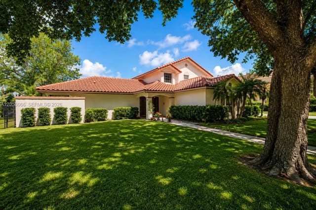 1855 SW 101st Avenue, Ridgeview Lake Estates, Davie, FL