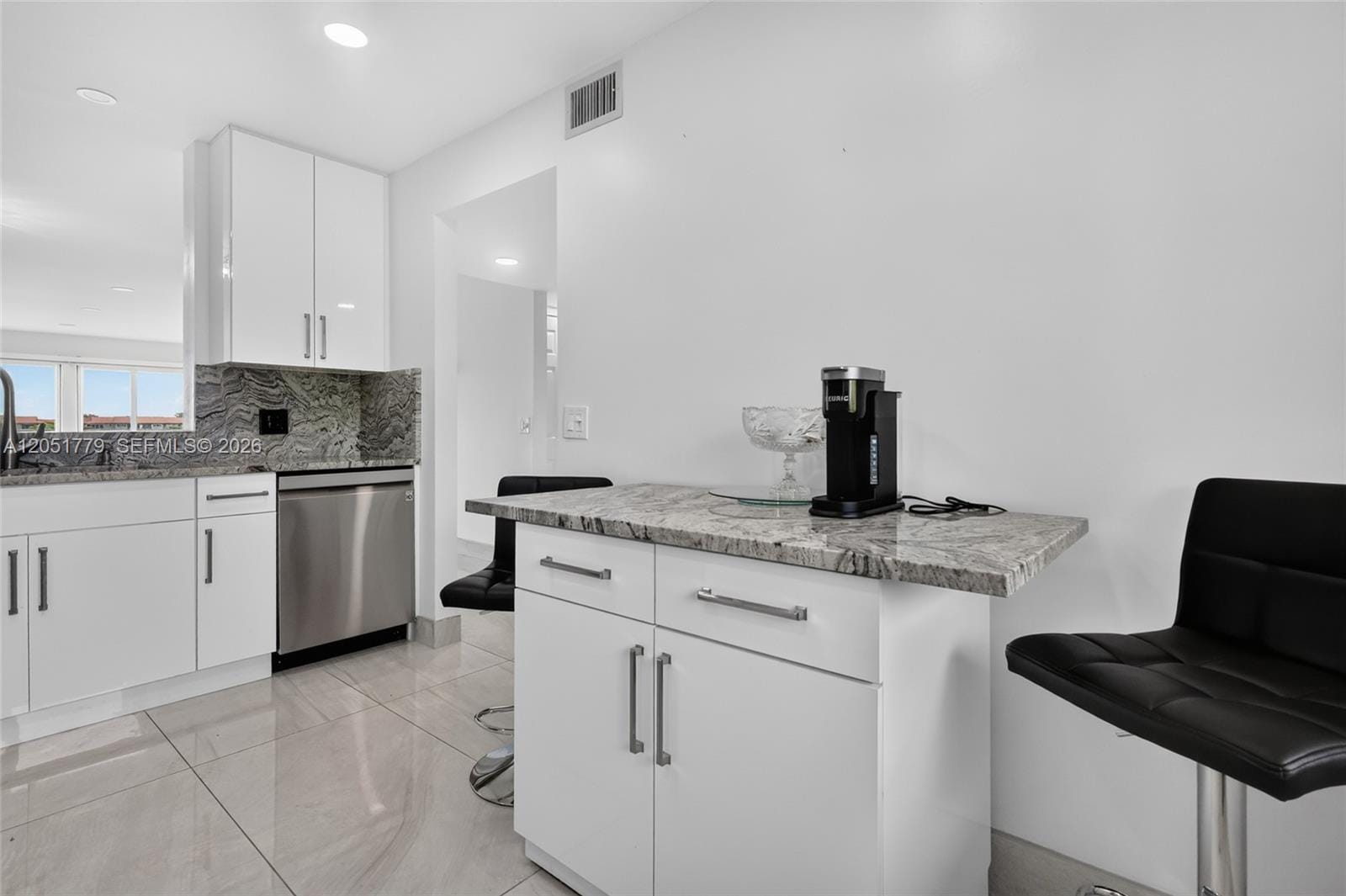 1501 SW 134th Way 403D — photo 6