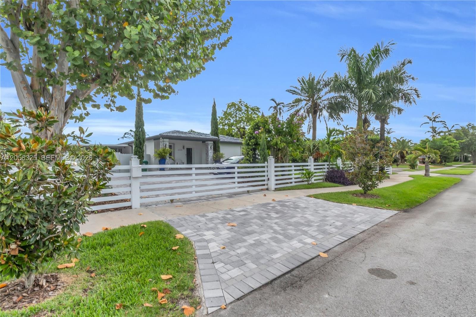 3225 SW 81st Avenue, Miami, FL 33155