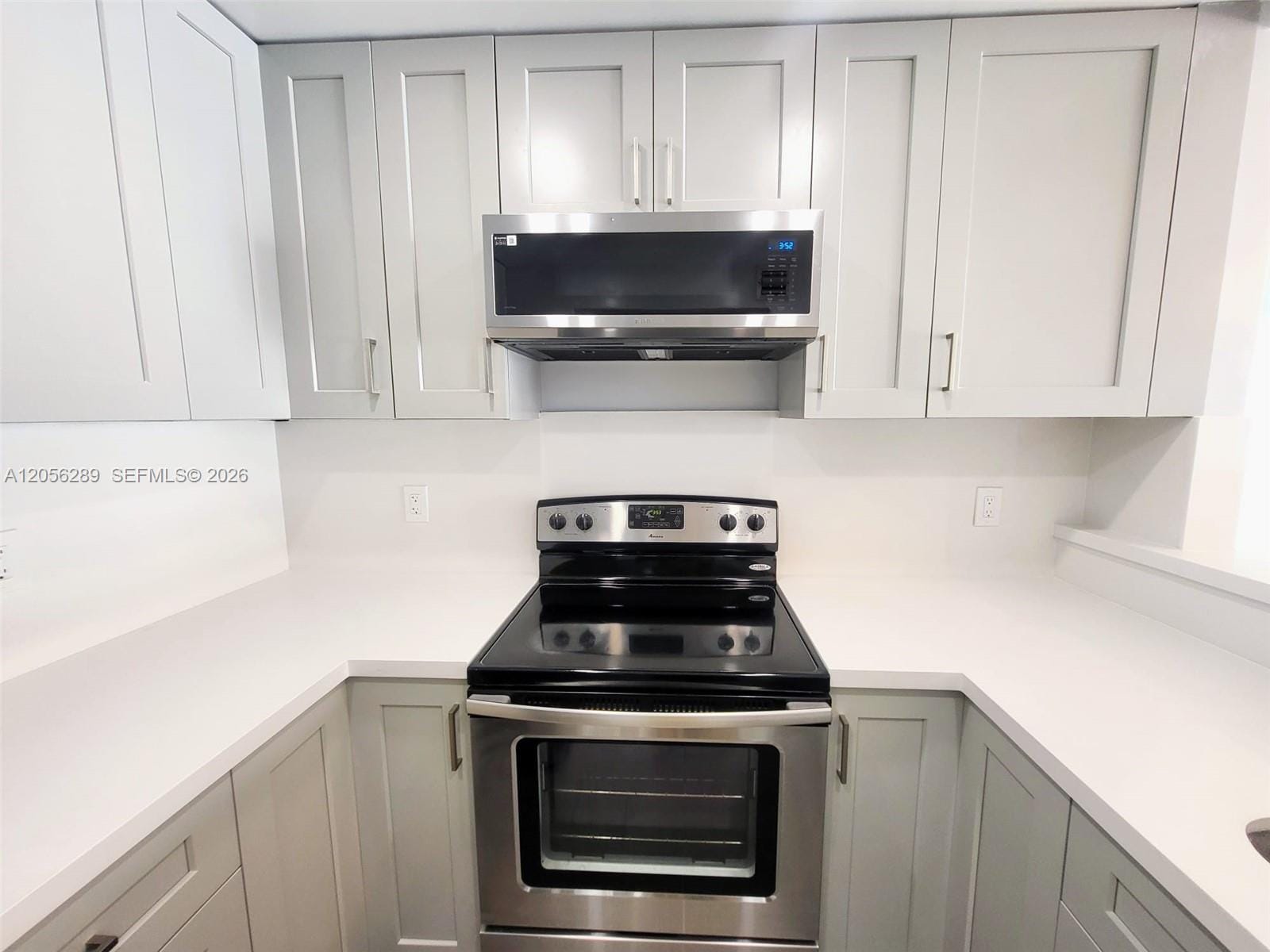 601 Three Islands Boulevard 411 — photo 2