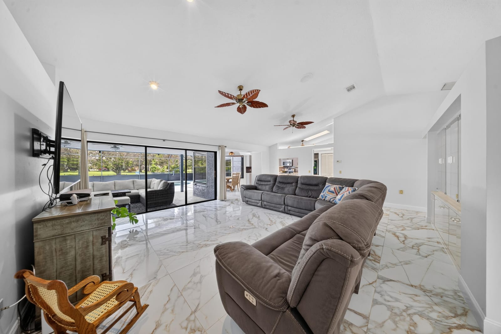 2092 SE PYRAMID Road — photo 8