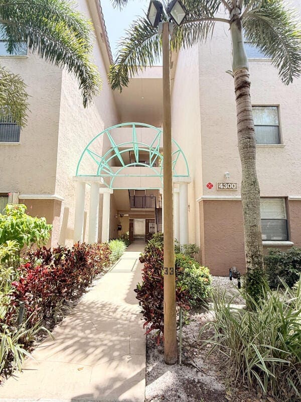 4300 NW 30th Street 343, Coconut Creek, FL 33066