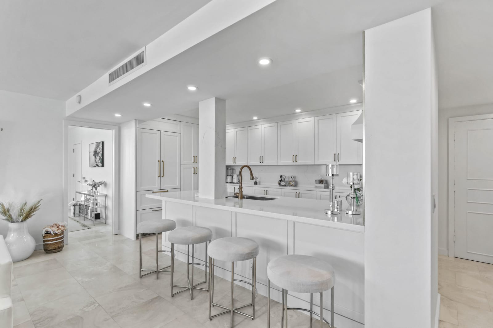 2295 S Ocean Boulevard 425, Palm Beach, FL 33480 photo 8