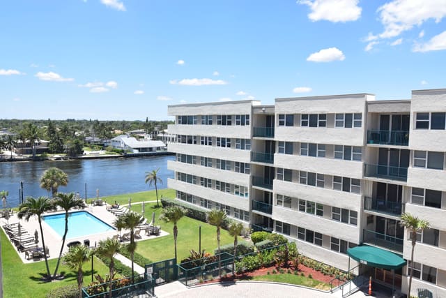 1236 HILLSBORO MILE 508, Hillsboro Beach, FL 33062