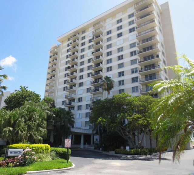 1900 S OCEAN Boulevard 7J, Lauderdale-By-The-Sea, FL 33062