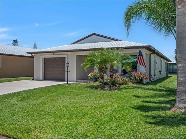 34 Monterey Way, Port St. Lucie, FL 34952