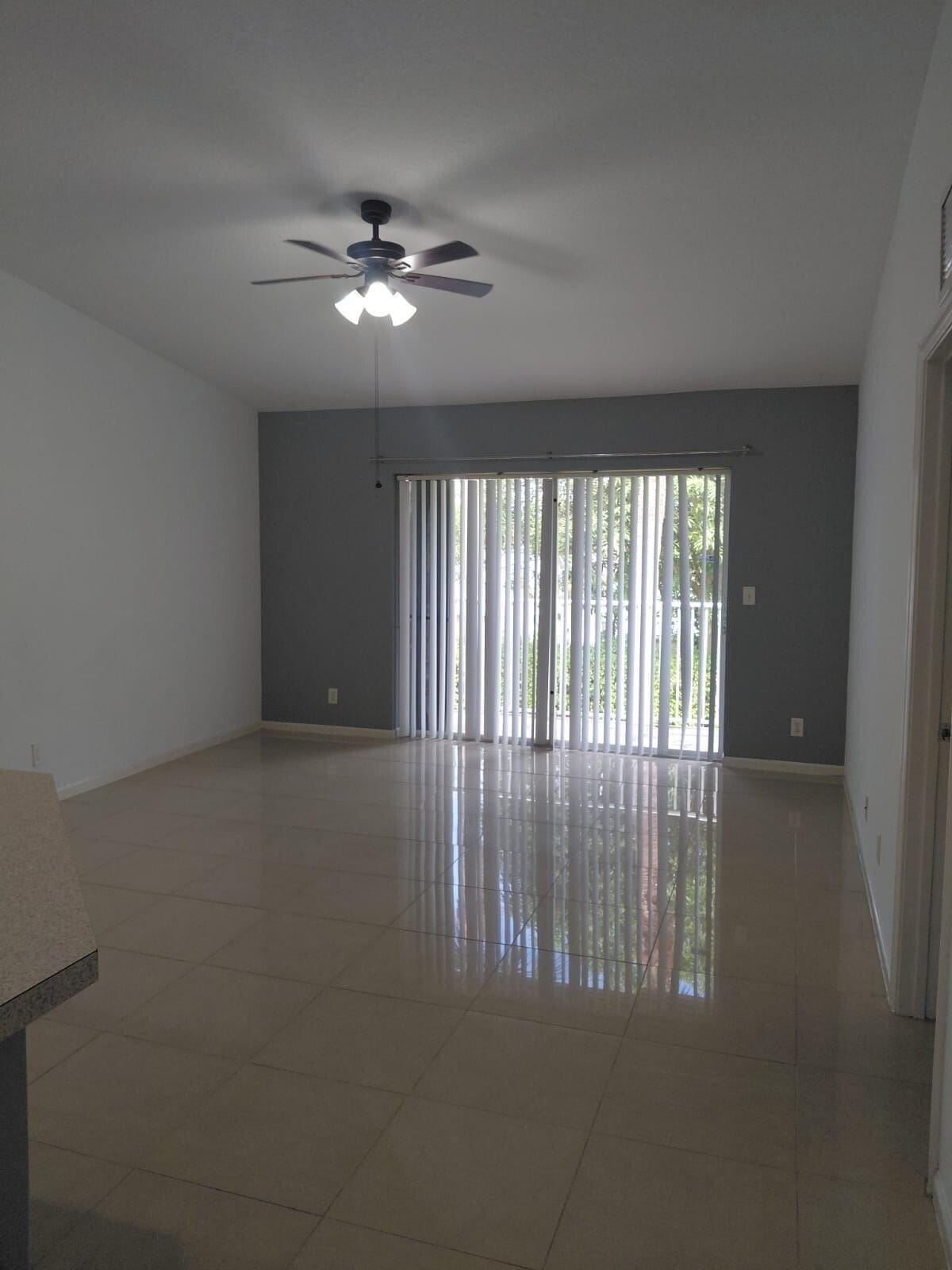 4524 Oak Terrace Drive — photo 4