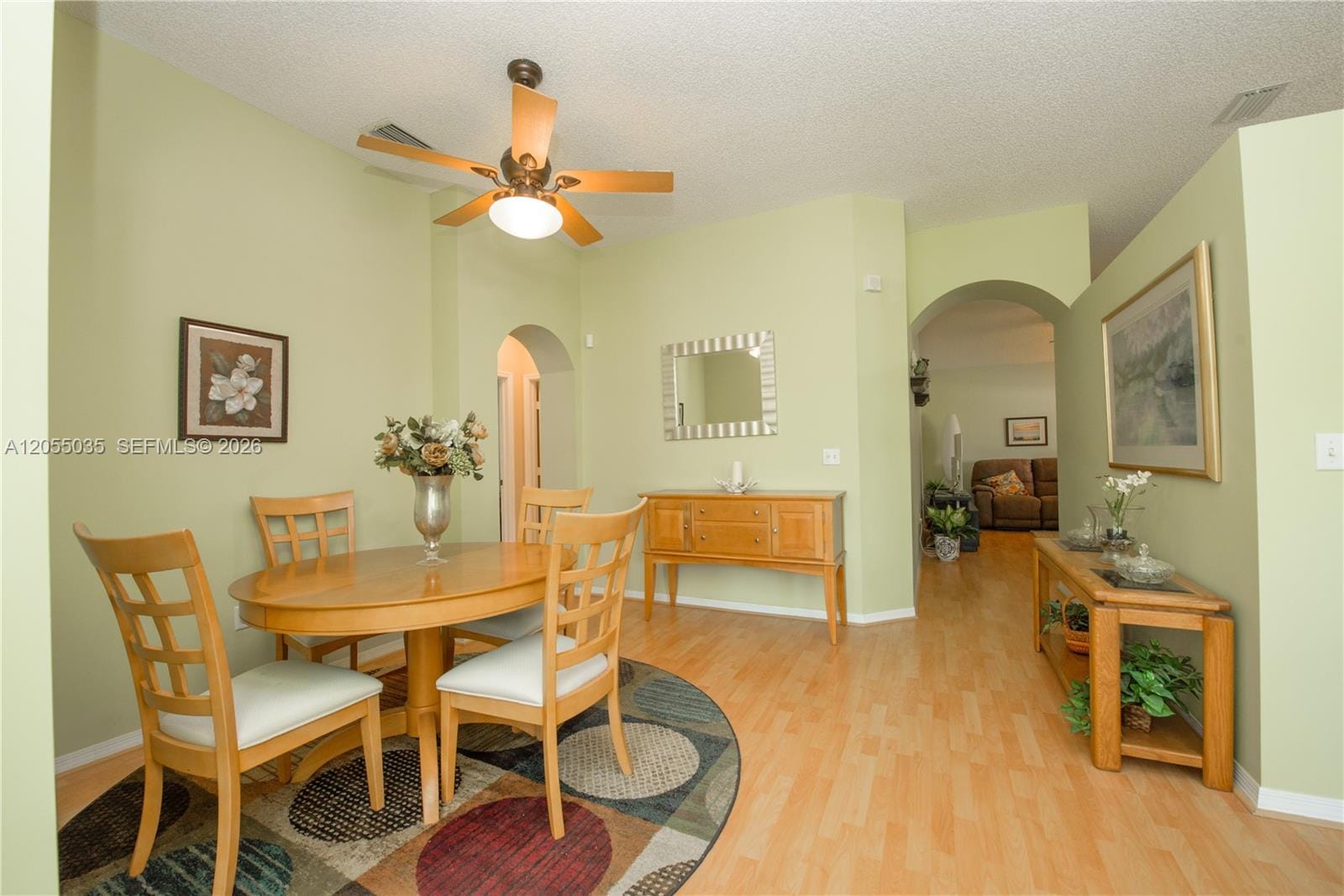 460 SE 24th Drive — photo 5