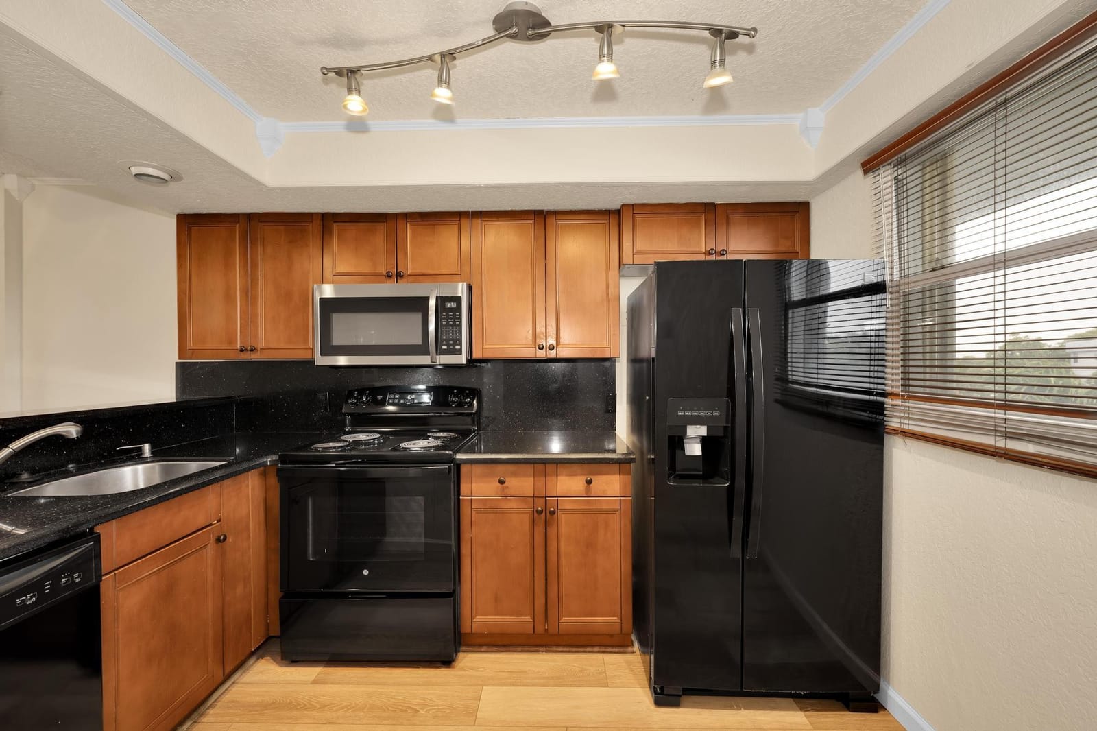 118 Royal Park Drive 4G — photo 11