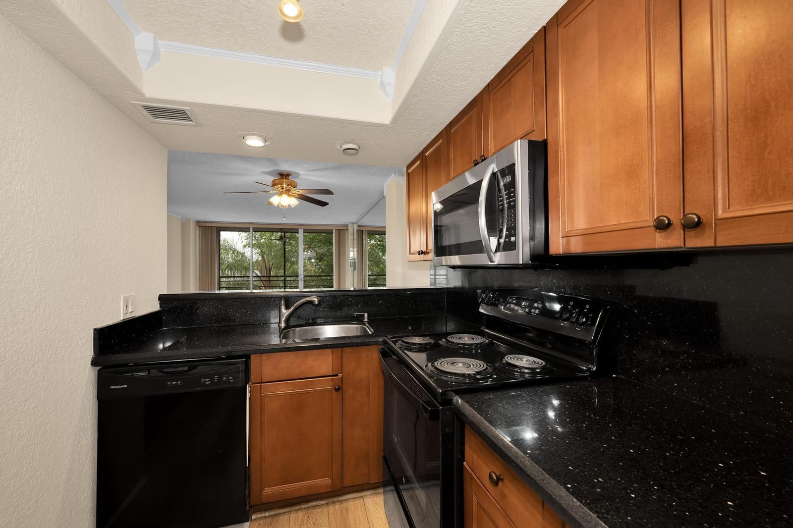 118 Royal Park Drive 4G — photo 10
