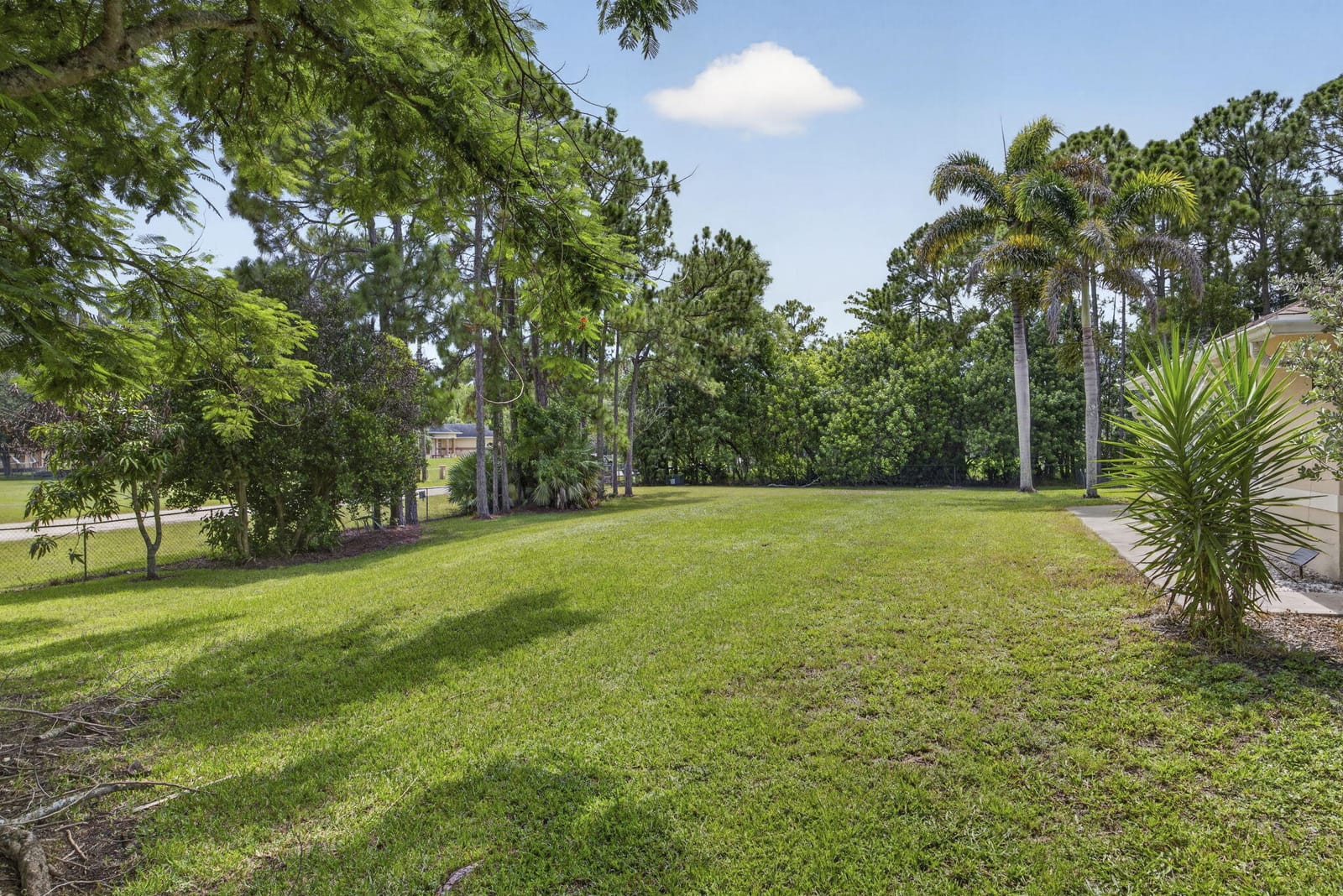 14883 60TH Court N, The Acreage, FL 33470 photo 3