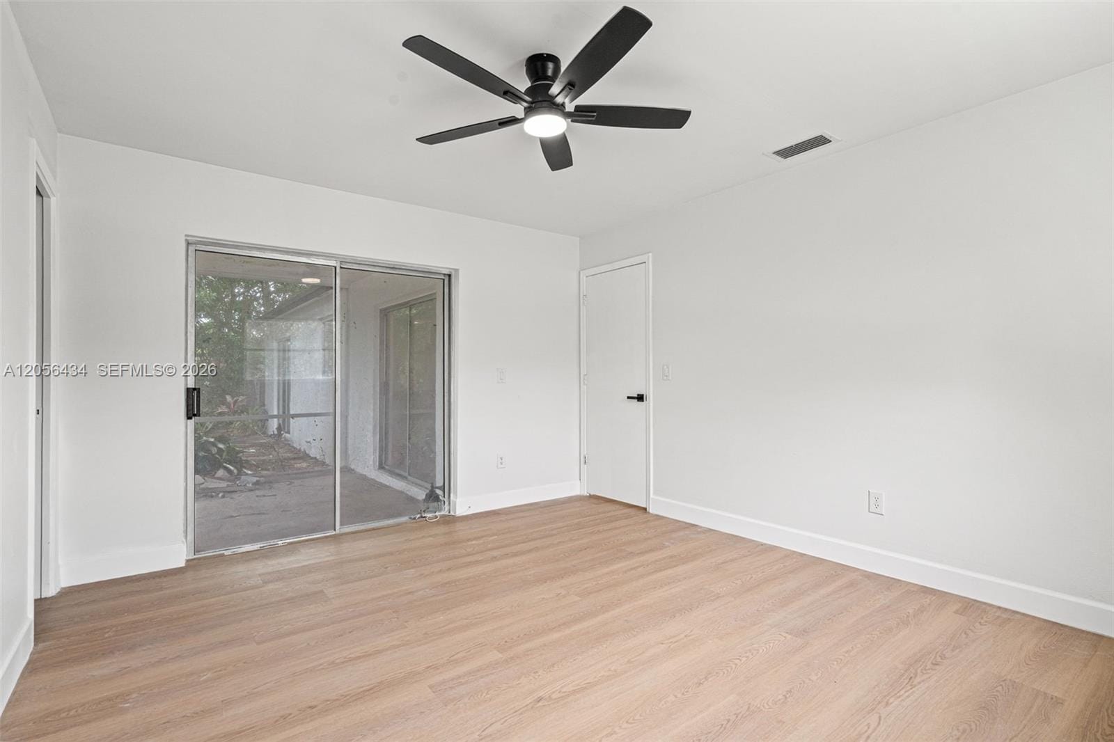 10660 Eureka Street — photo 10